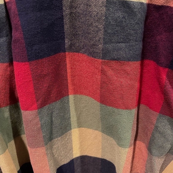 Orvis Red and Green Plaid Button Down Flannel Shirt - Picture 4 of 4